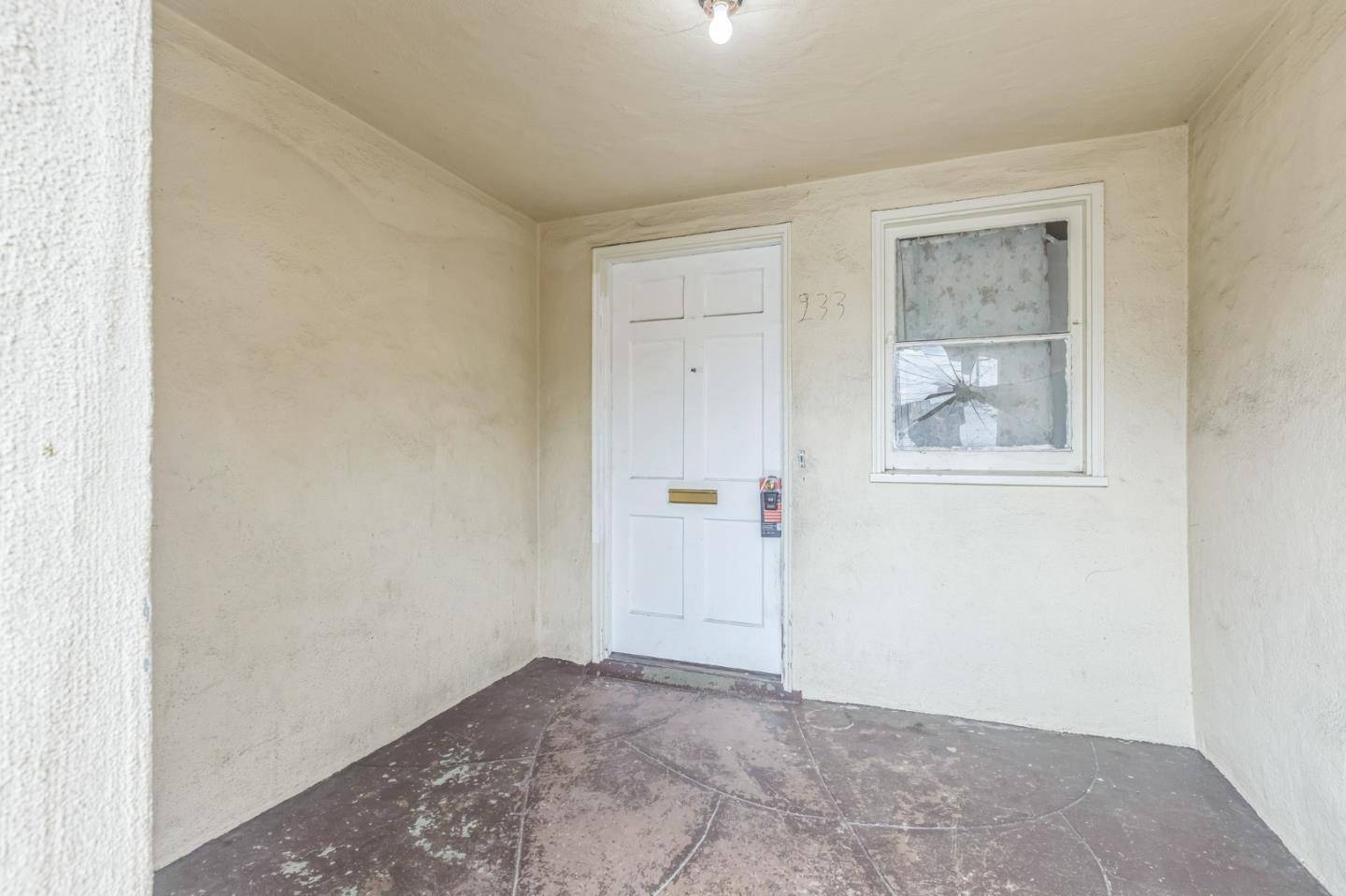 South San Francisco, CA 94080,233 Village WAY