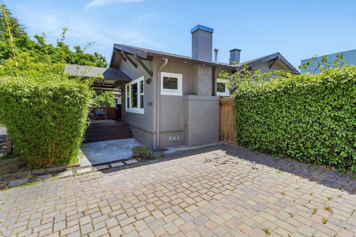 Oakland, CA 94611,1833 Brandon ST