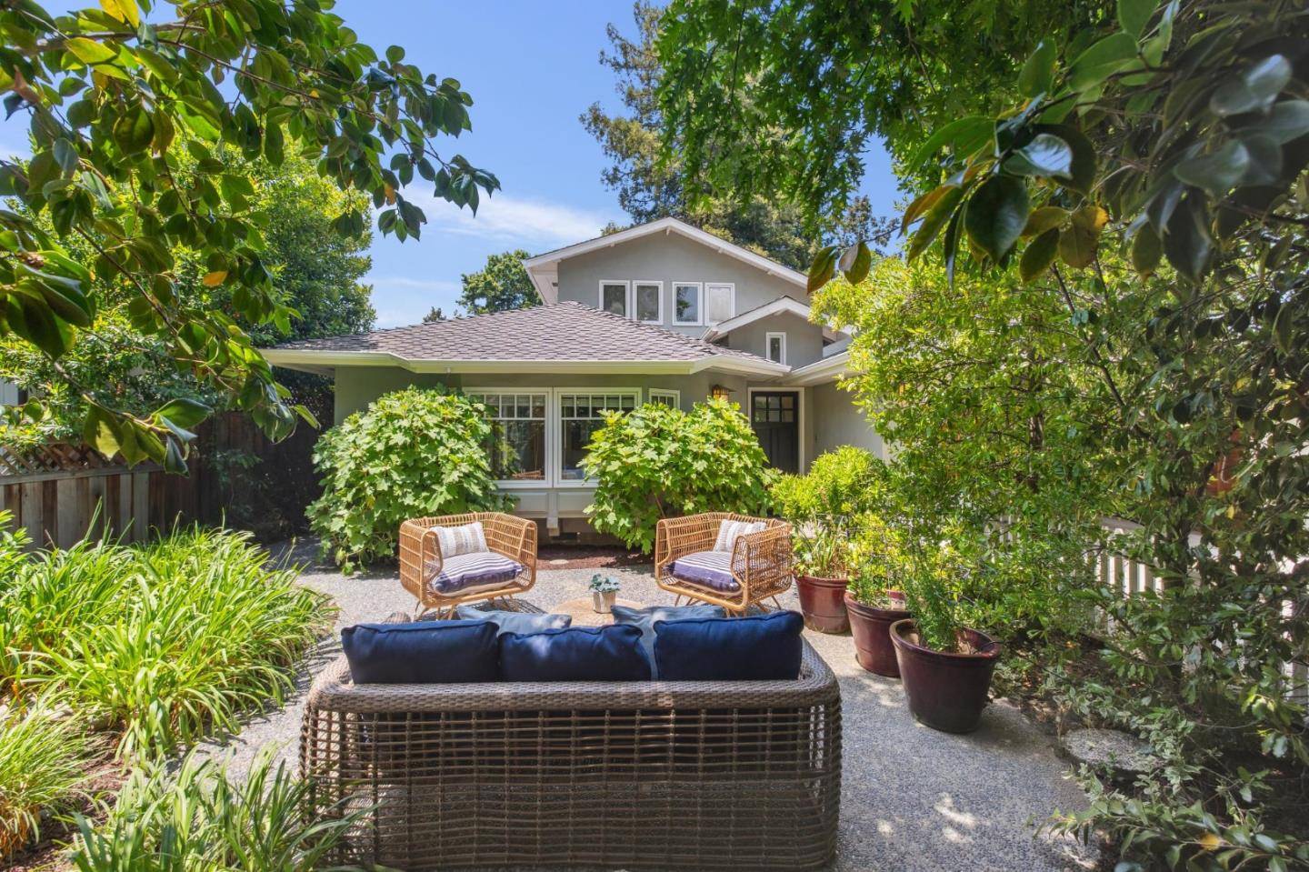 Menlo Park, CA 94025,227 Santa Margarita AVE