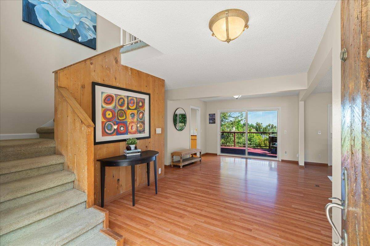 Redwood City, CA 94062,878 Hillcrest DR