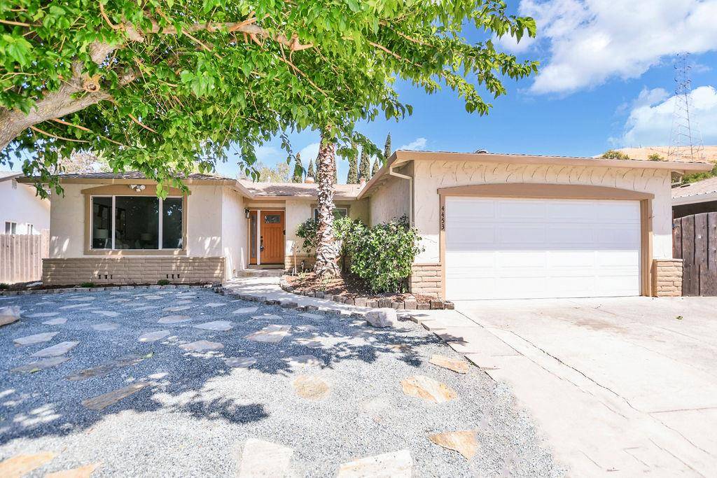 Pittsburg, CA 94565,4453 Palo Verde DR