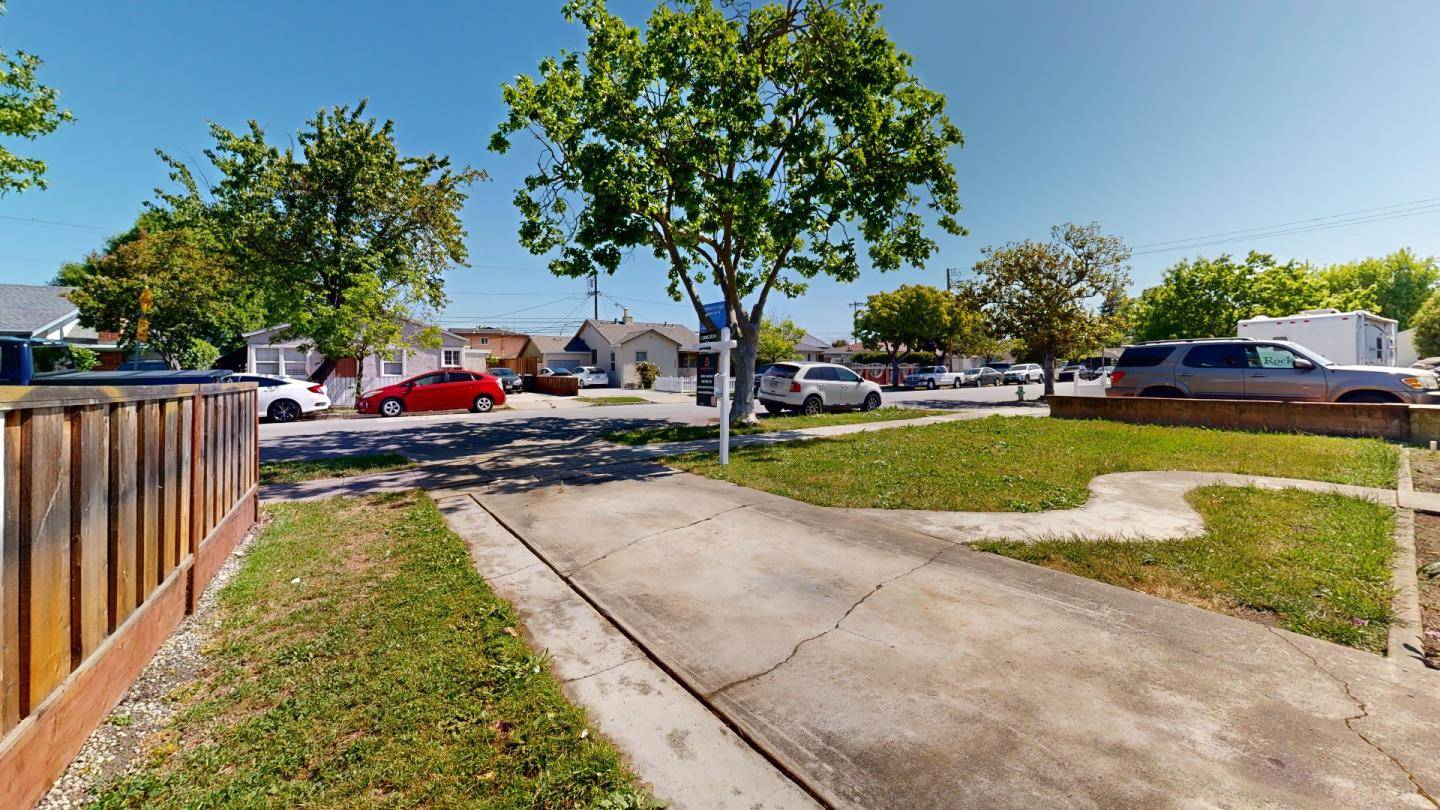 Redwood City, CA 94063,3616 Hoover ST