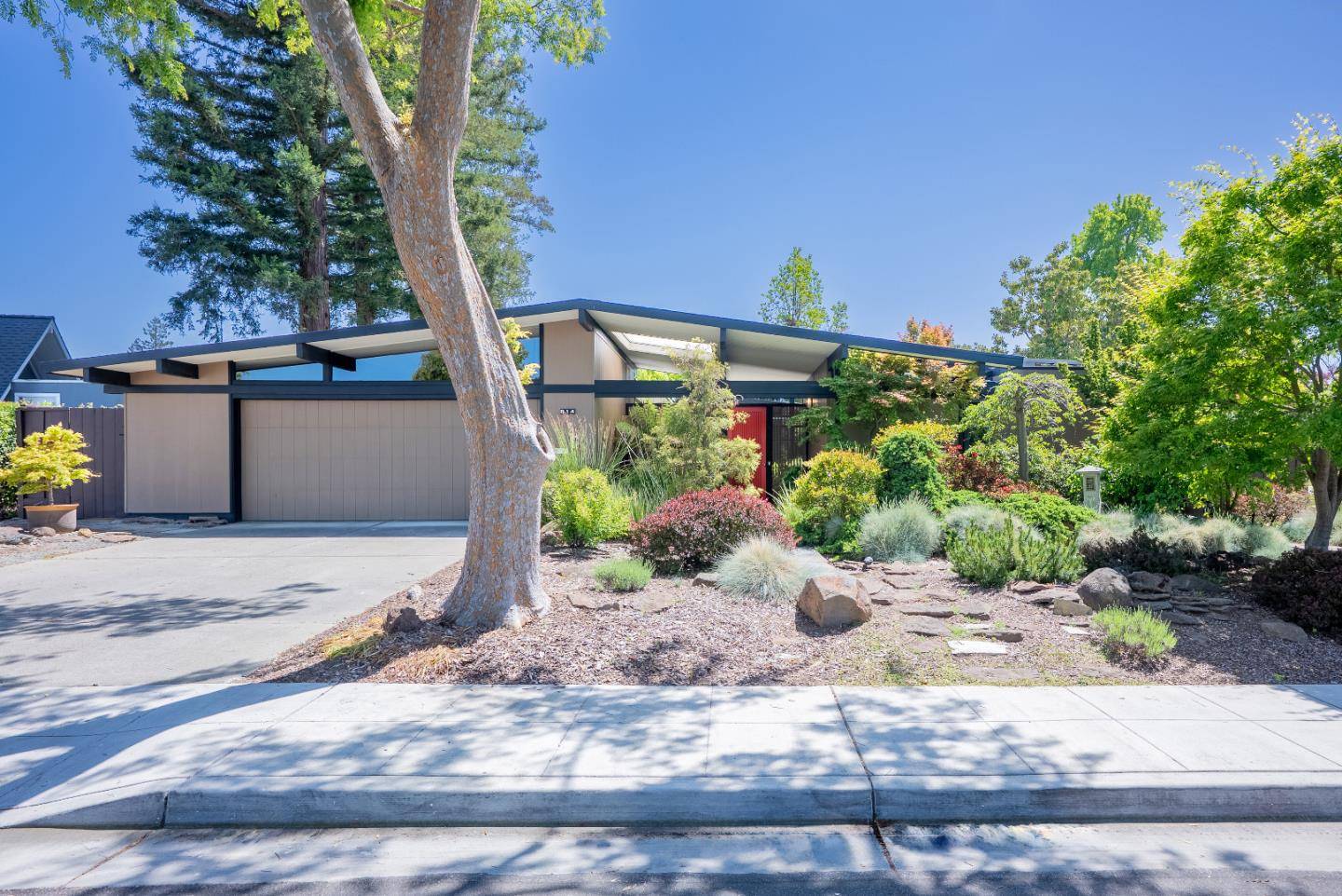 Sunnyvale, CA 94087,814 Beaverton CT