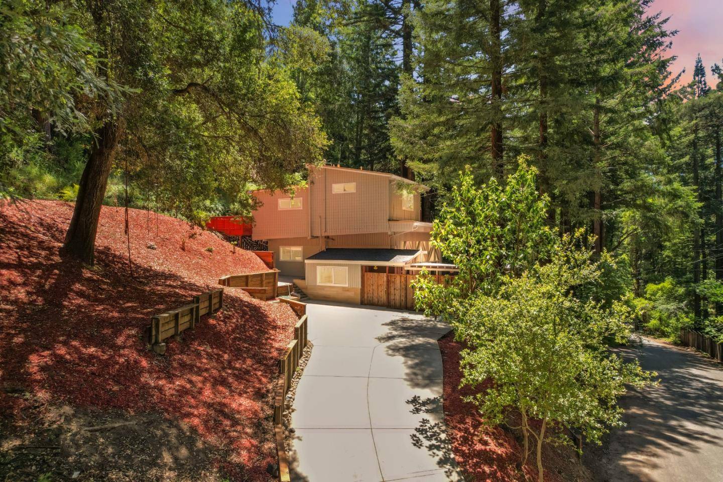 Boulder Creek, CA 95006,330 Huckleberry LN