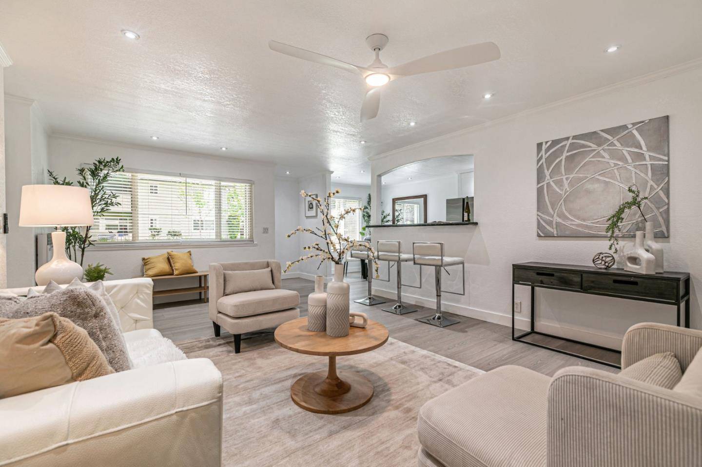 Mountain View, CA 94043,264 N Whisman RD 11