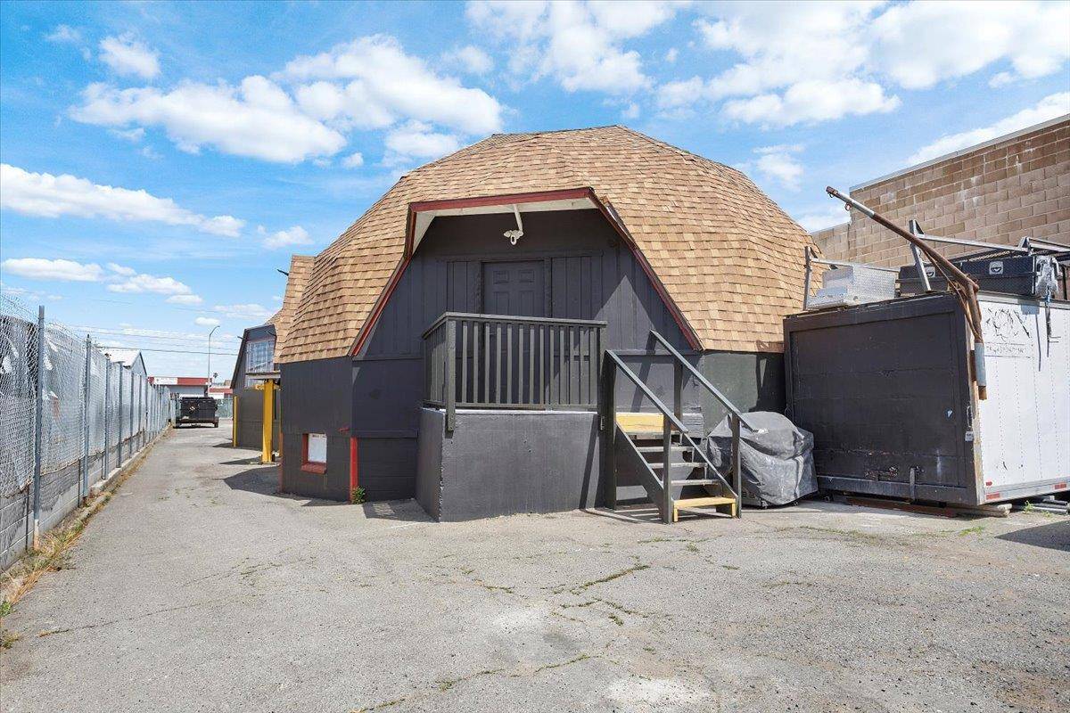 Hayward, CA 94541,22325 Meekland AVE