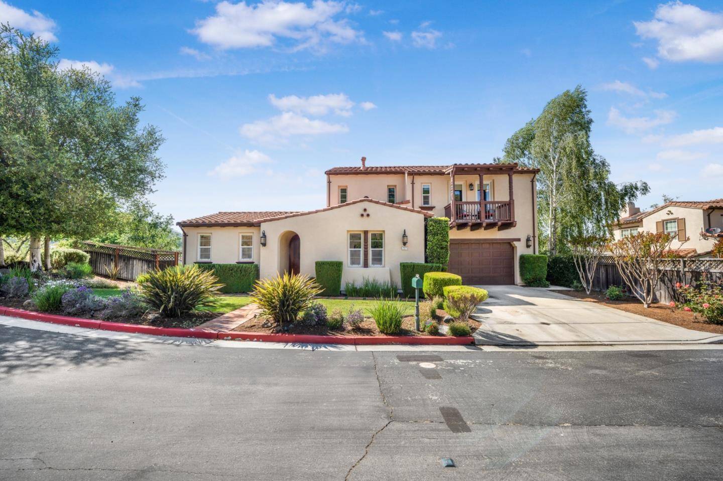 Gilroy, CA 95020,7271 Eagle Ridge DR
