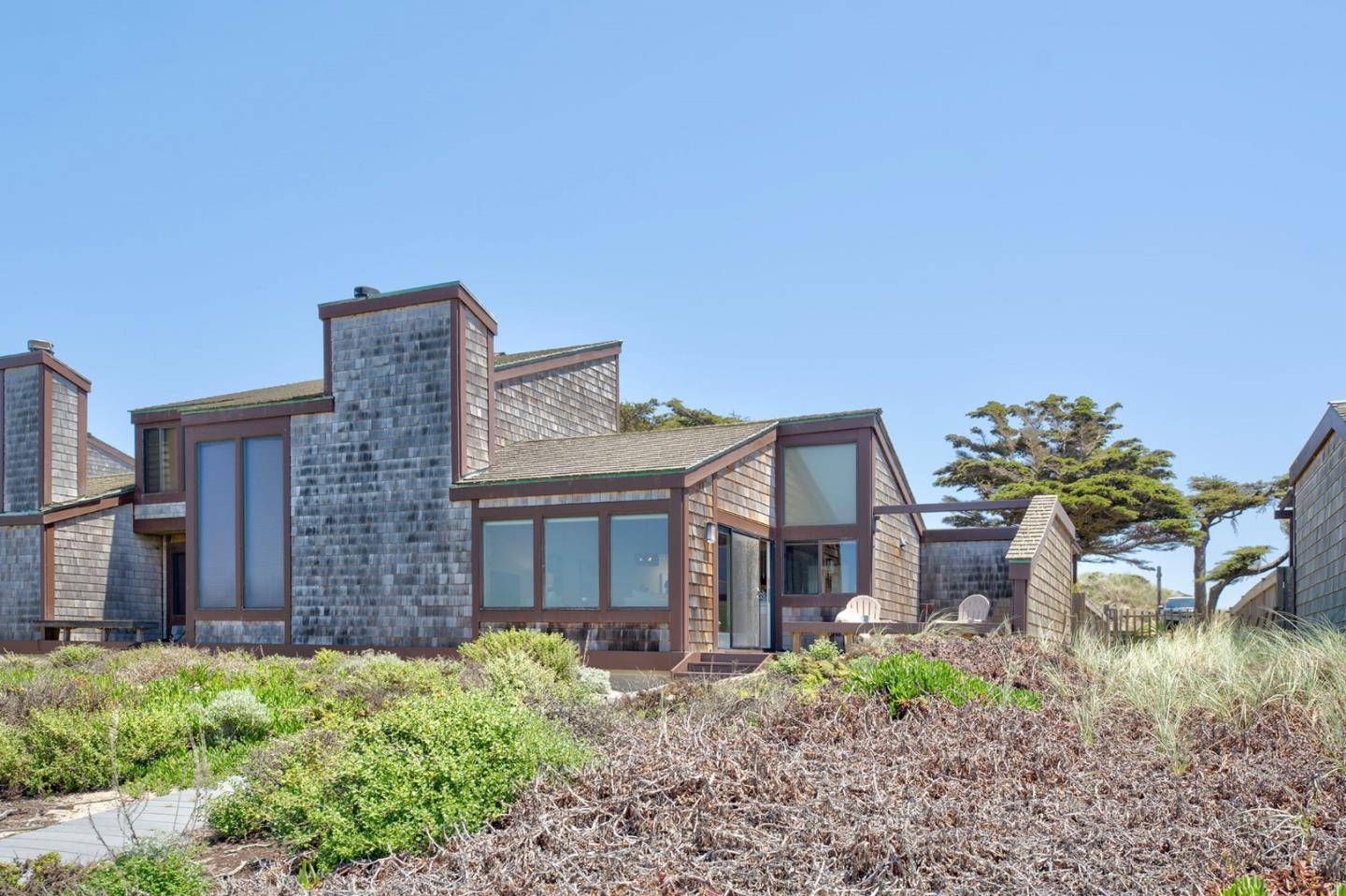 Moss Landing, CA 95039,274 Monterey Dunes WAY