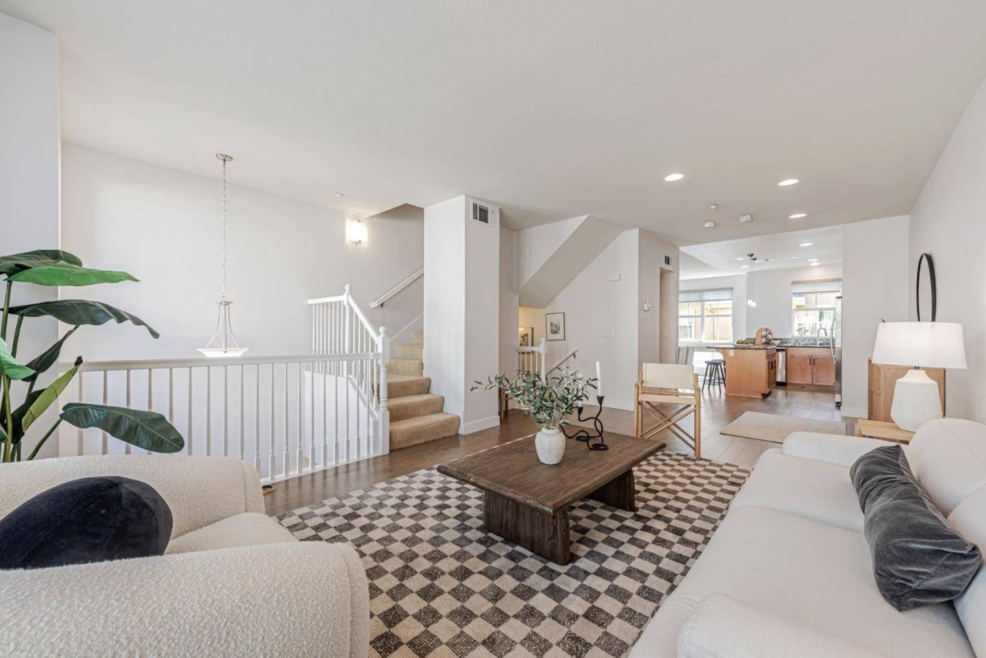 San Jose, CA 95112,511 Mariani LN