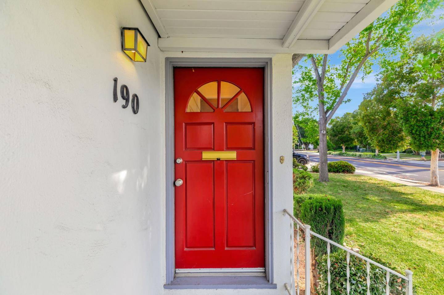 Sunnyvale, CA 94086,190 N Sunnyvale AVE