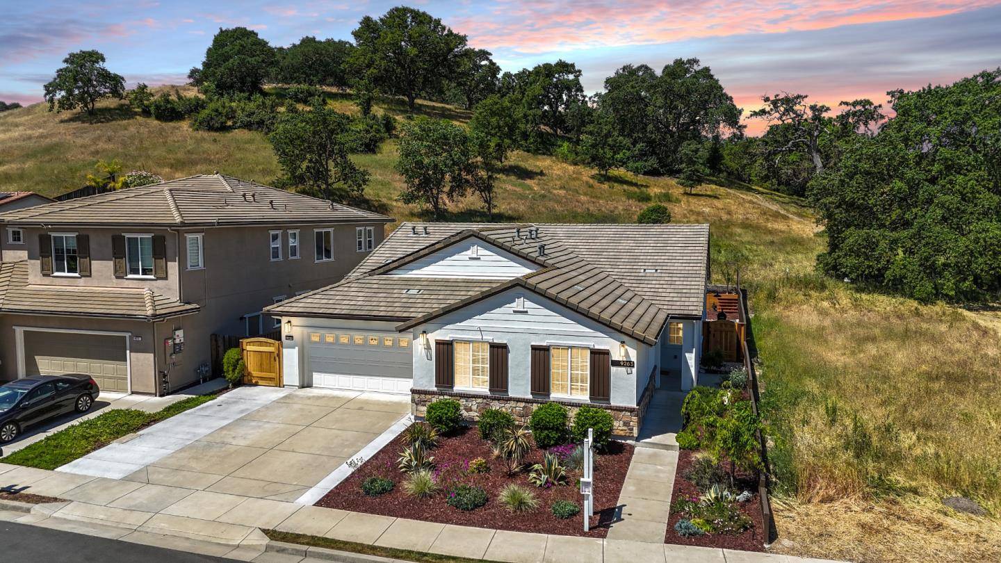 Gilroy, CA 95020,9283 Rancho Hills DR