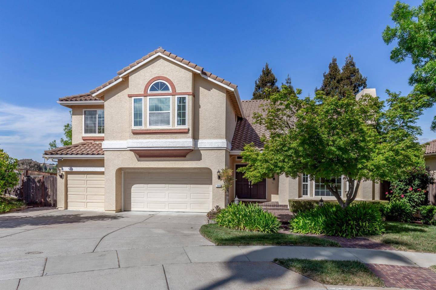San Jose, CA 95120,7048 Huntsfield CT
