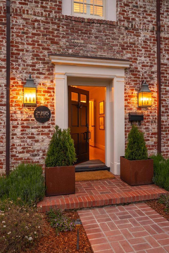 San Mateo, CA 94403,2995 Hacienda ST