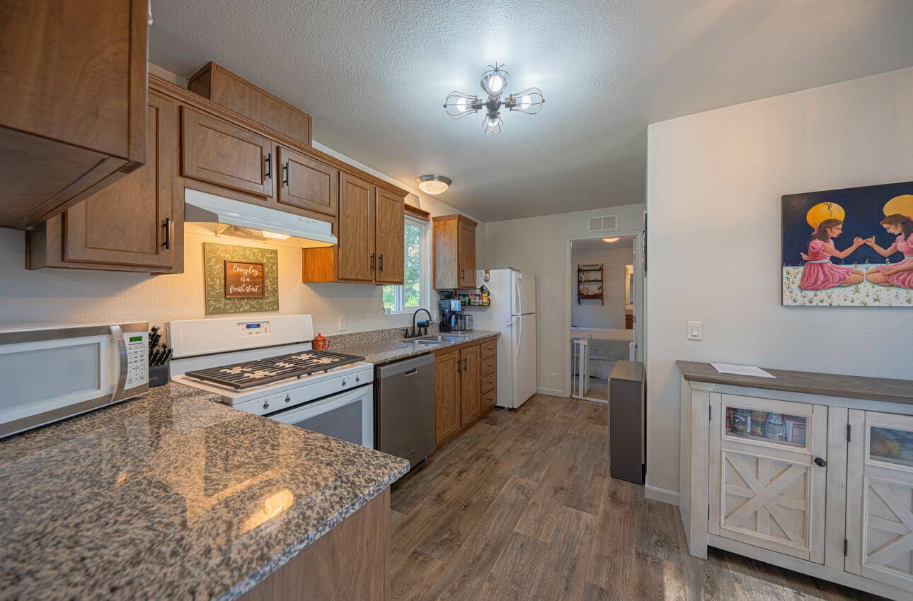 Prunedale, CA 93907,8710 Prunedale North RD 3A