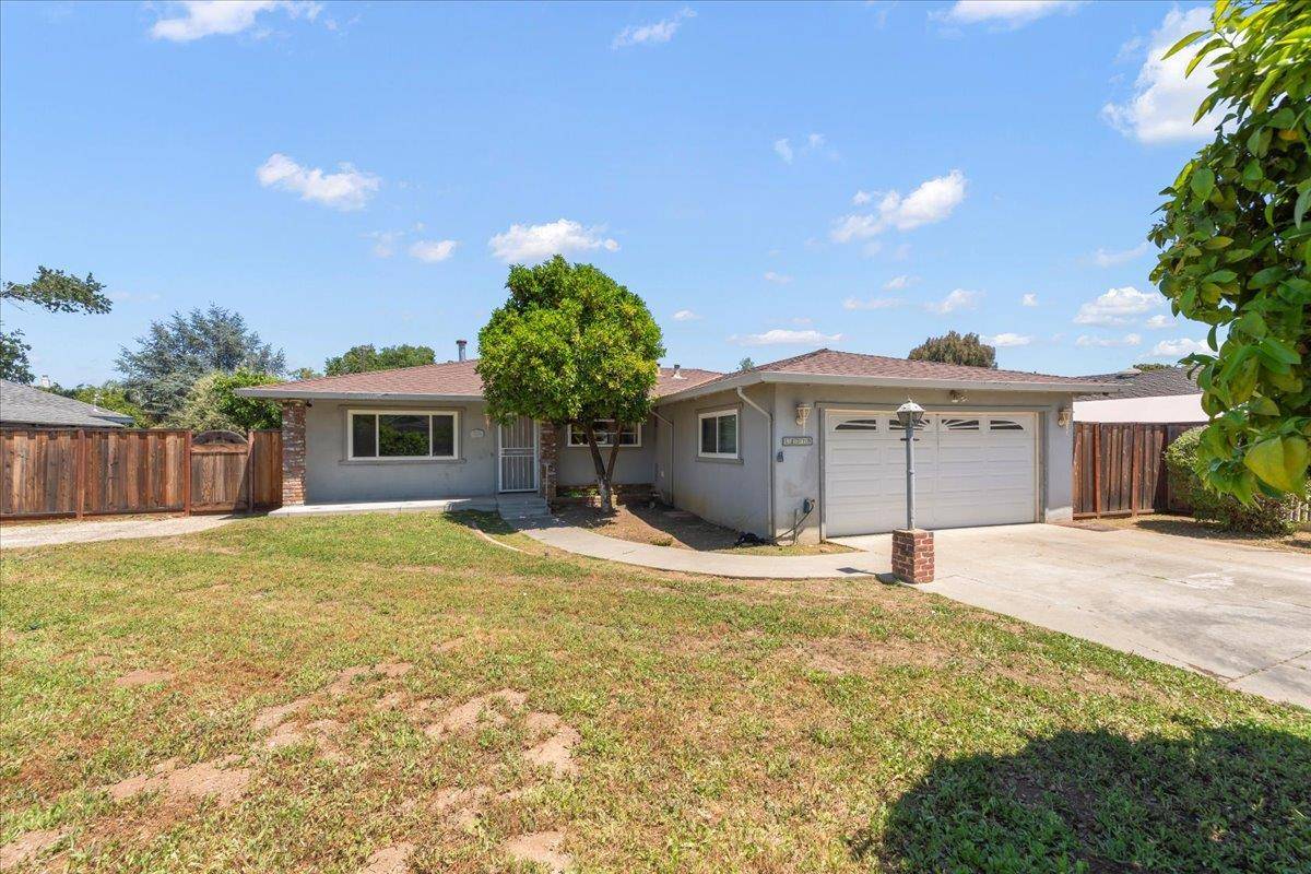 Morgan Hill, CA 95037,15370 La Alameda DR