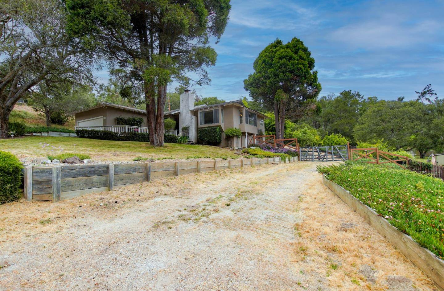 Prunedale, CA 93907,6975 Lakeview DR