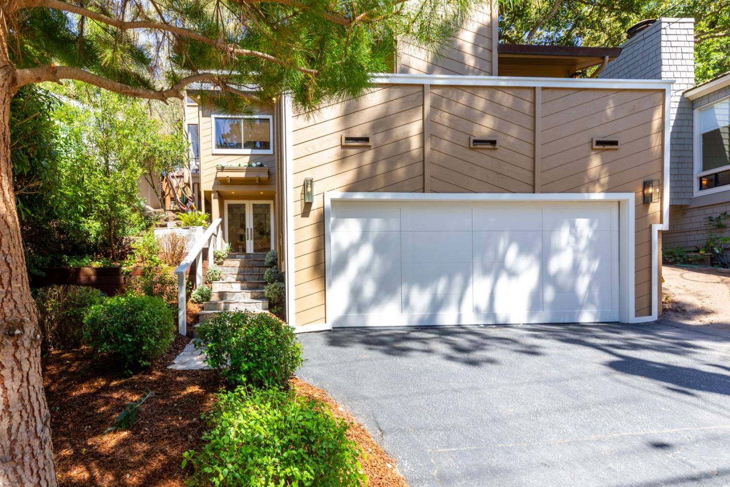 Carmel, CA 93923,0 San Carlos 4 NE of 3rd AVE