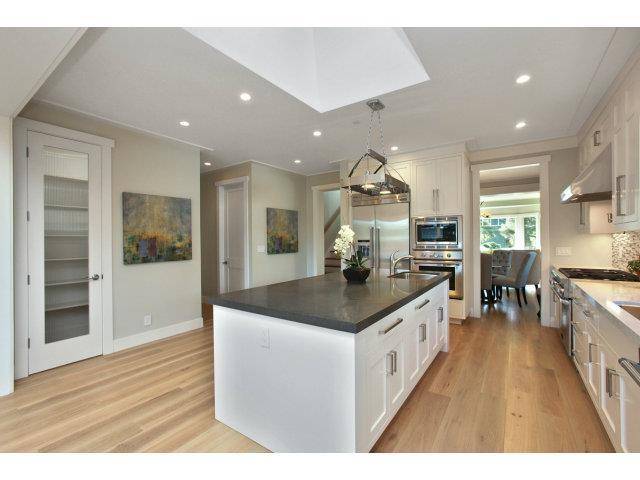 Menlo Park, CA 94025,2025 Santa Cruz AVE