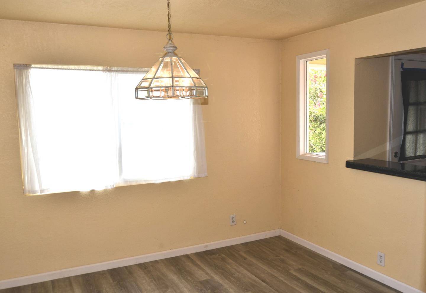 Pacifica, CA 94044,459 Heathcliff DR