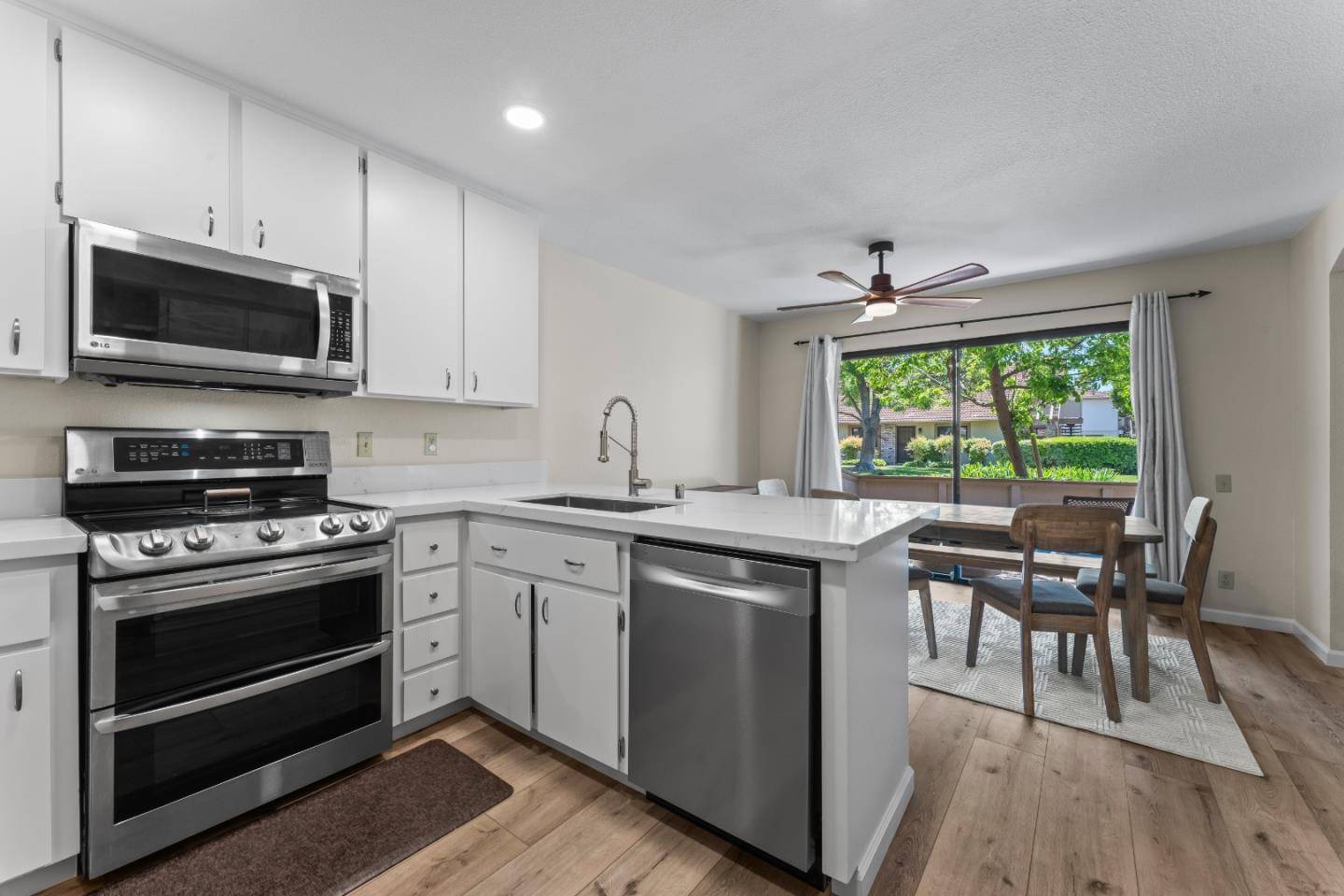 San Jose, CA 95123,5404 Colony Park CIR