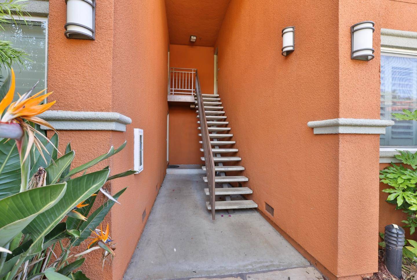 Santa Clara, CA 95050,1855 Palm View PL 221