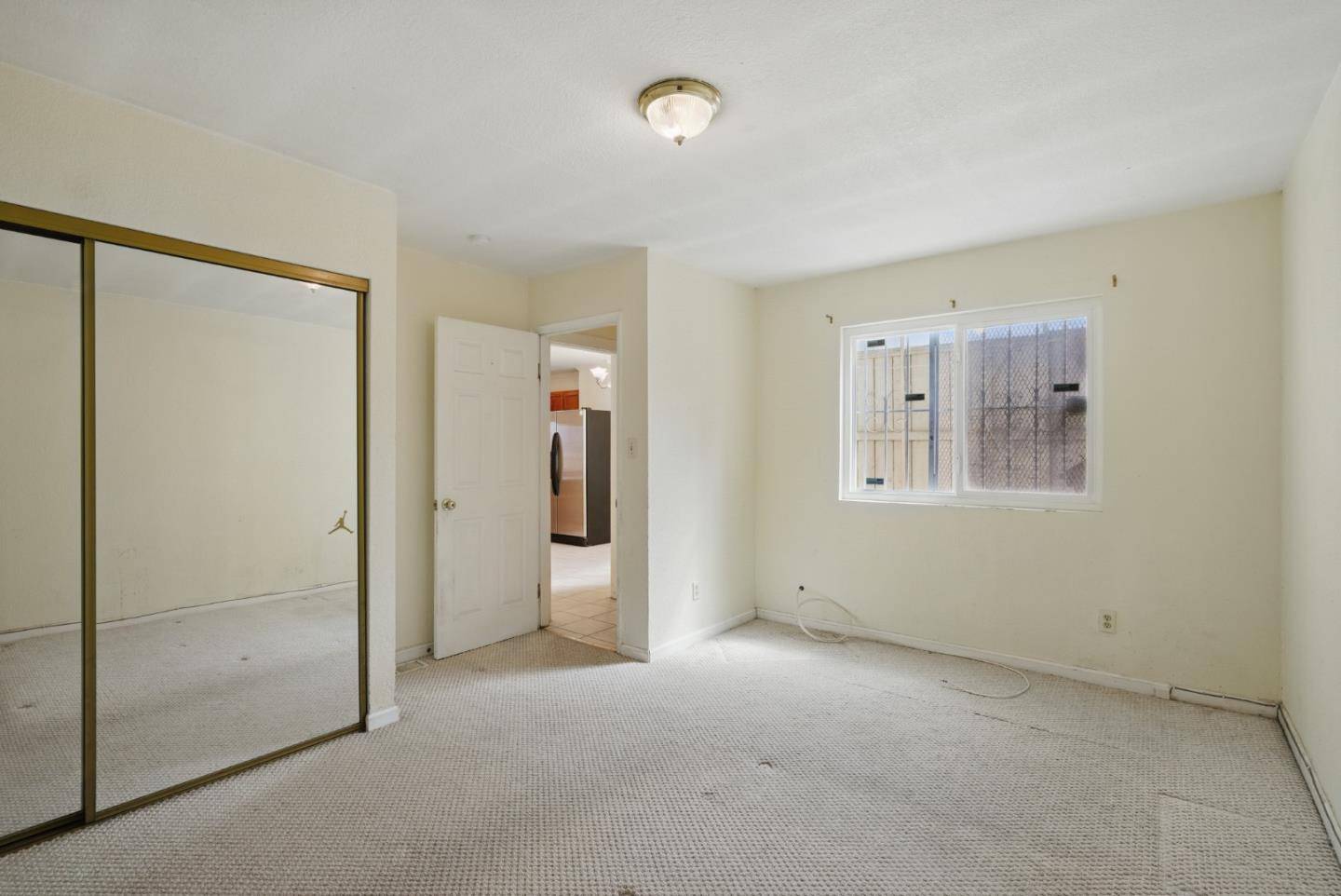 Daly City, CA 94014,139 Frankfort ST