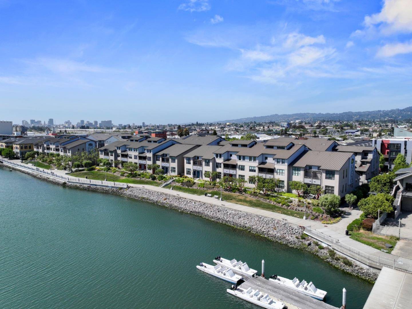 Oakland, CA 94601,2853 Regatta DR