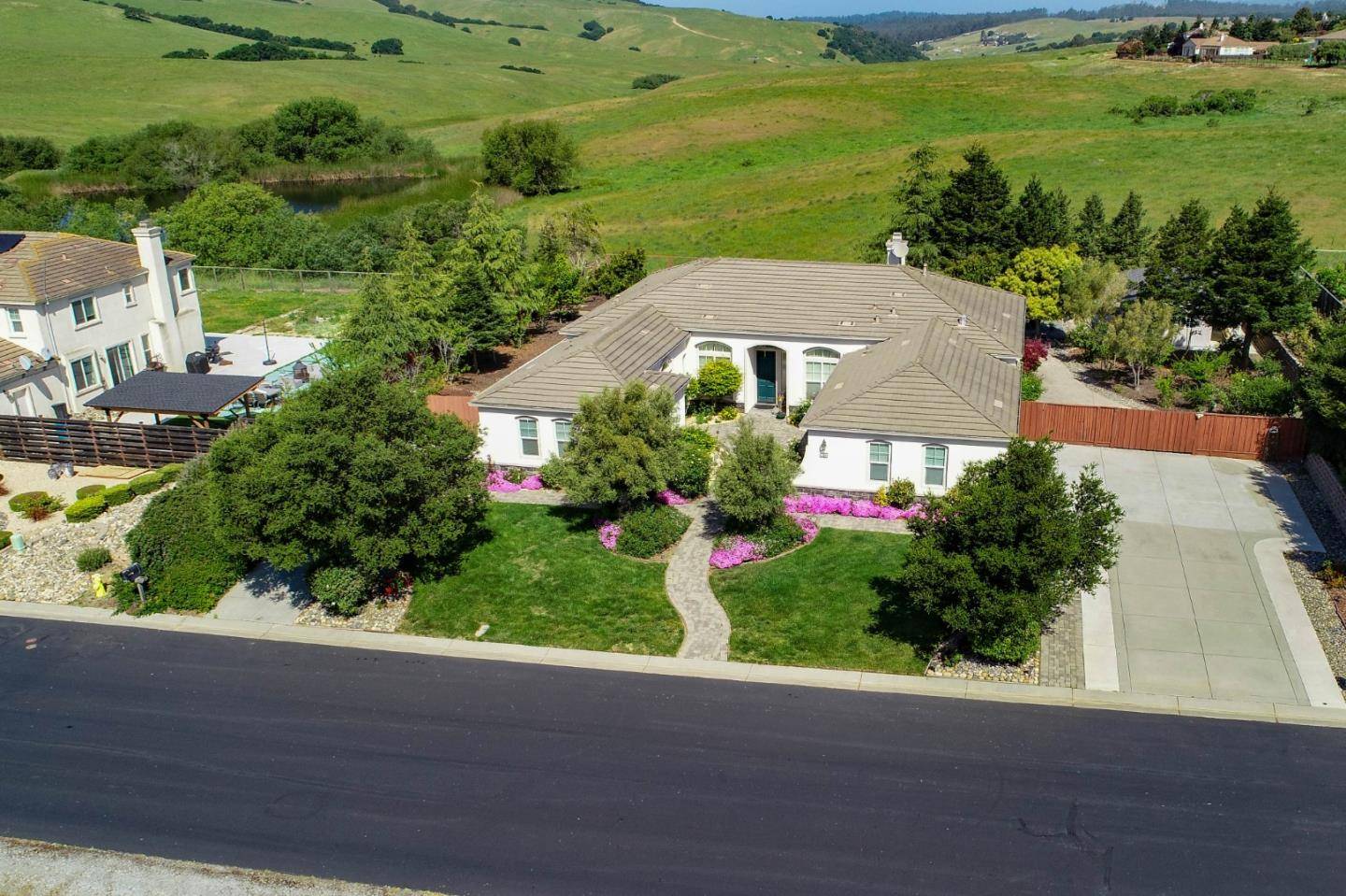 San Juan Bautista, CA 95045,334 Paseo Gularte