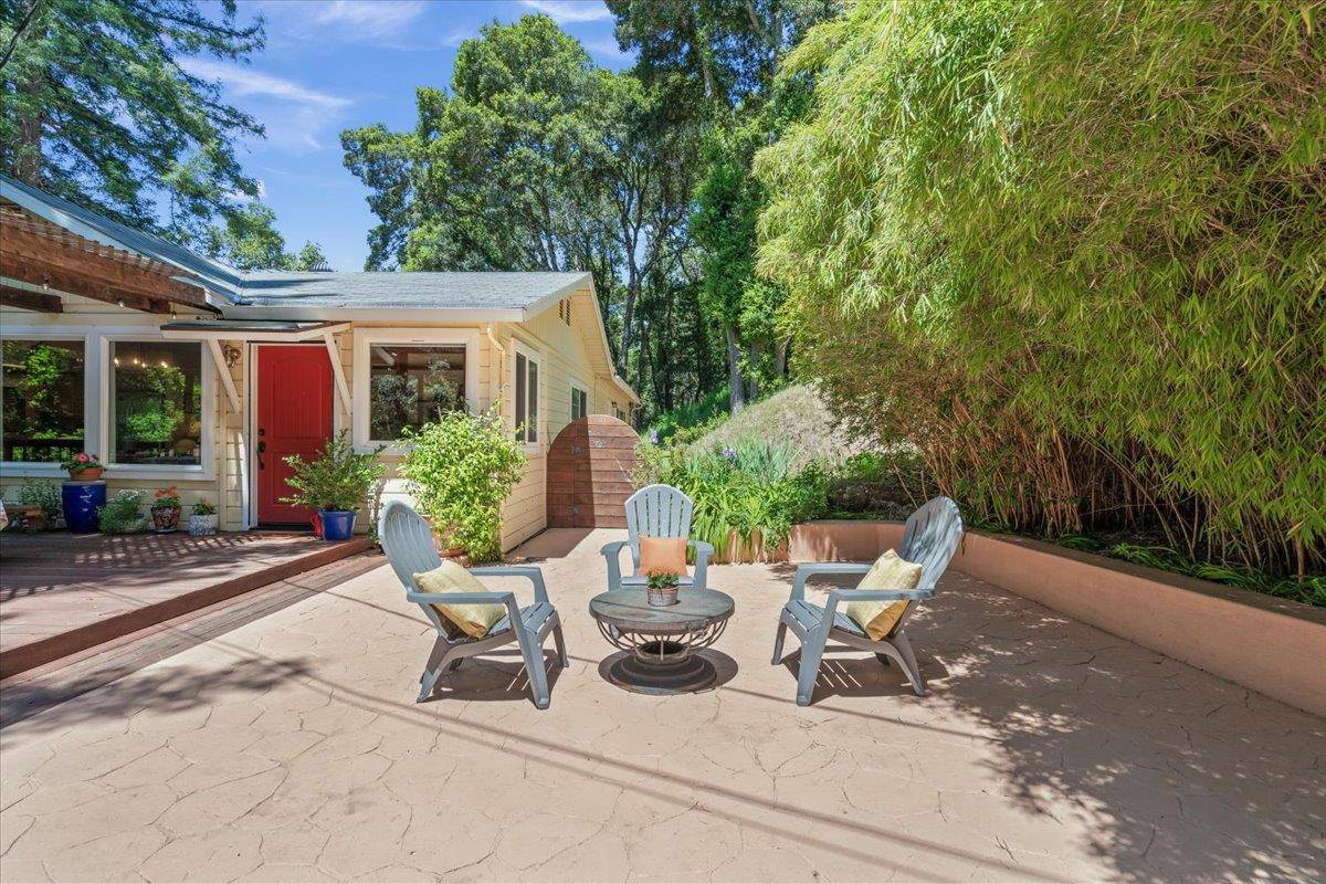Felton, CA 95018,11949 Lakeshore DR