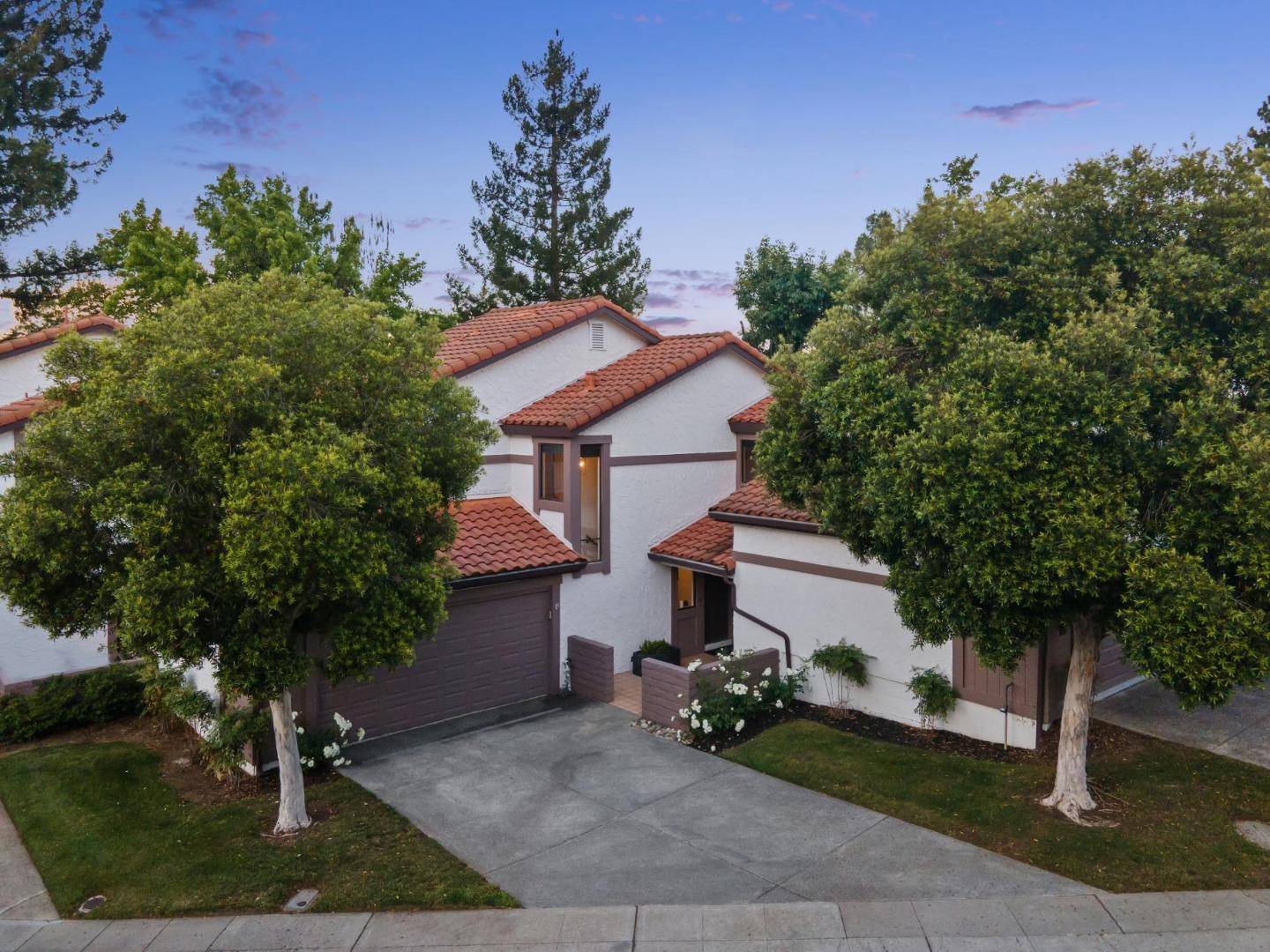 Los Gatos, CA 95032,102 Calle Nivel