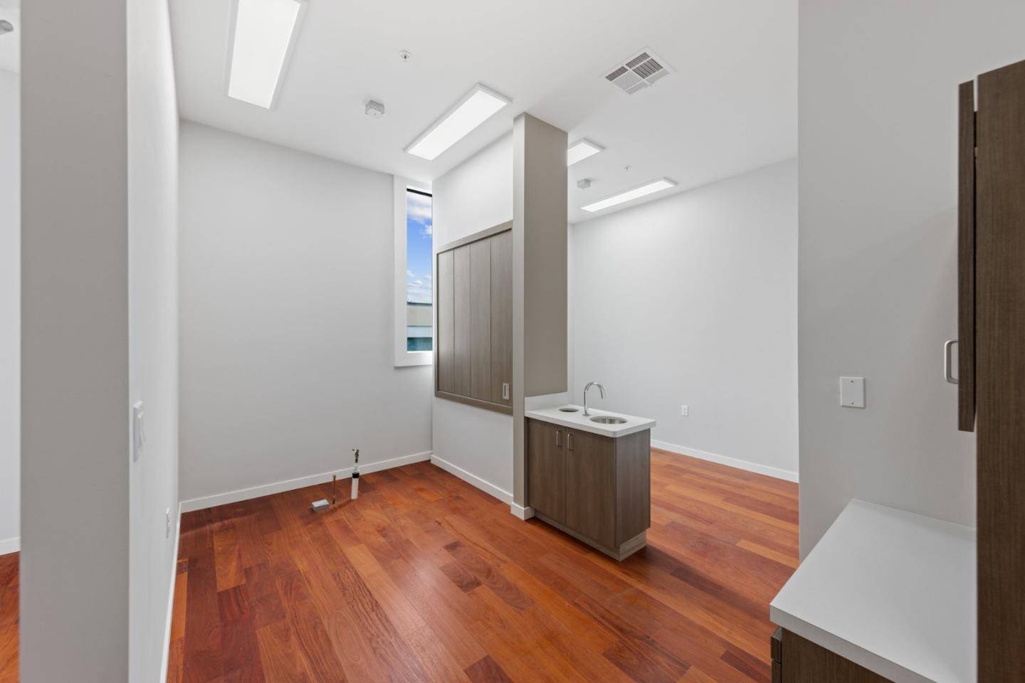 San Mateo, CA 94401,420 Peninsula AVE 2