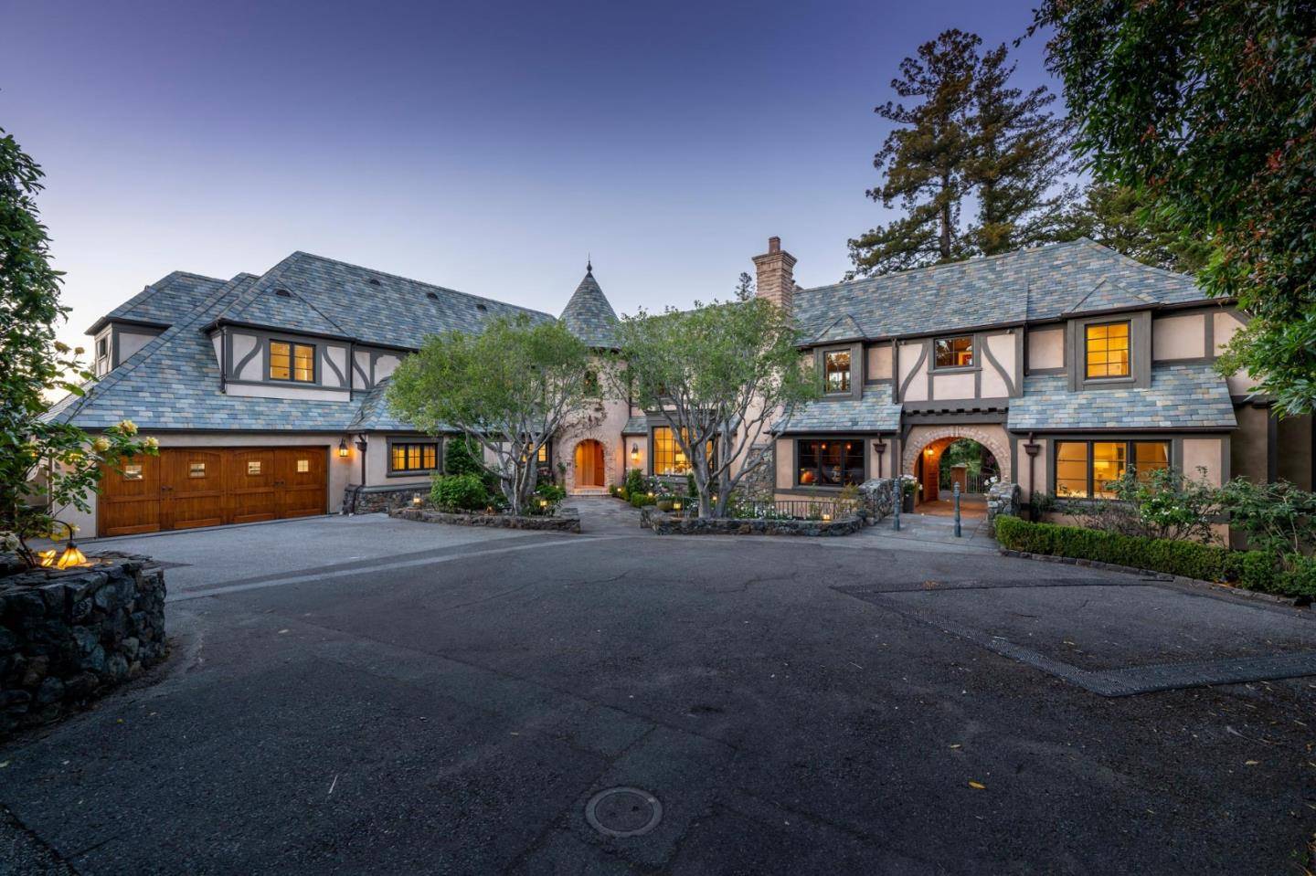 Hillsborough, CA 94010,30 Drayton RD