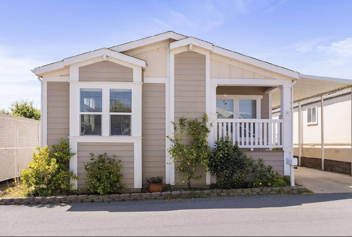 Watsonville, CA 95076,144 Holm RD 85
