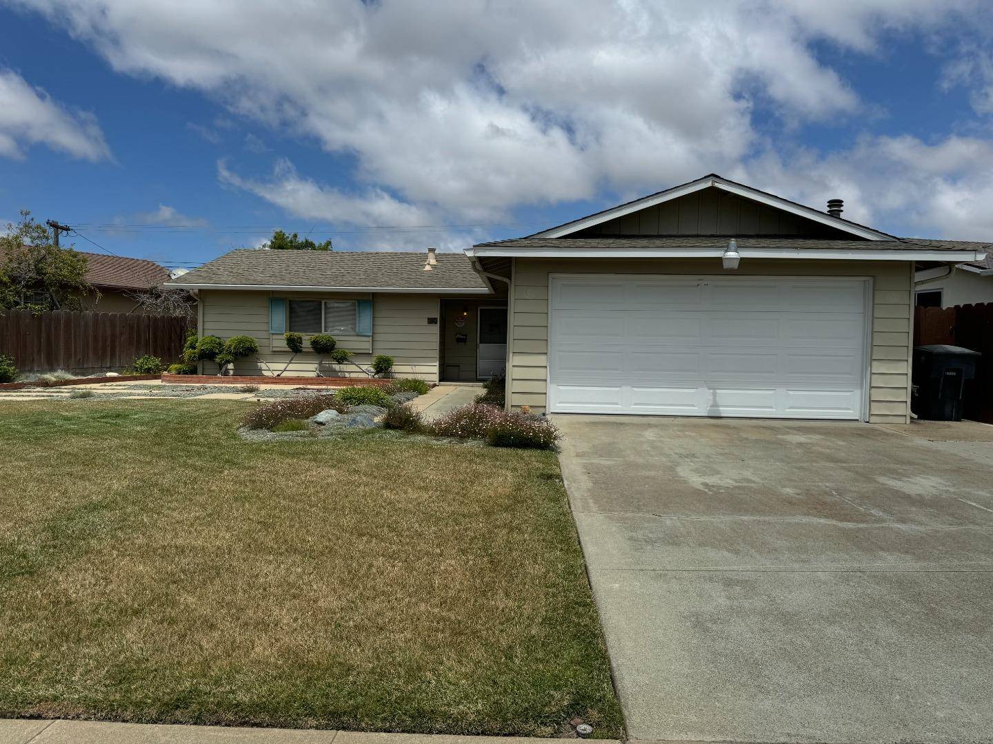Salinas, CA 93906,414 Pueblo DR