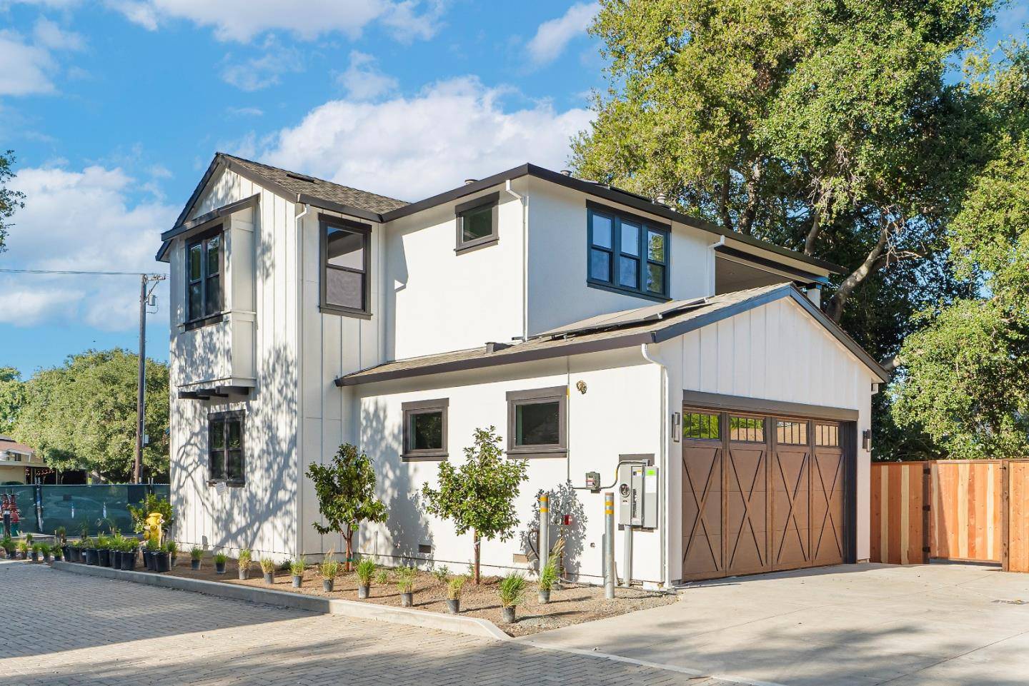 Mountain View, CA 94040,763 Cuesta DR