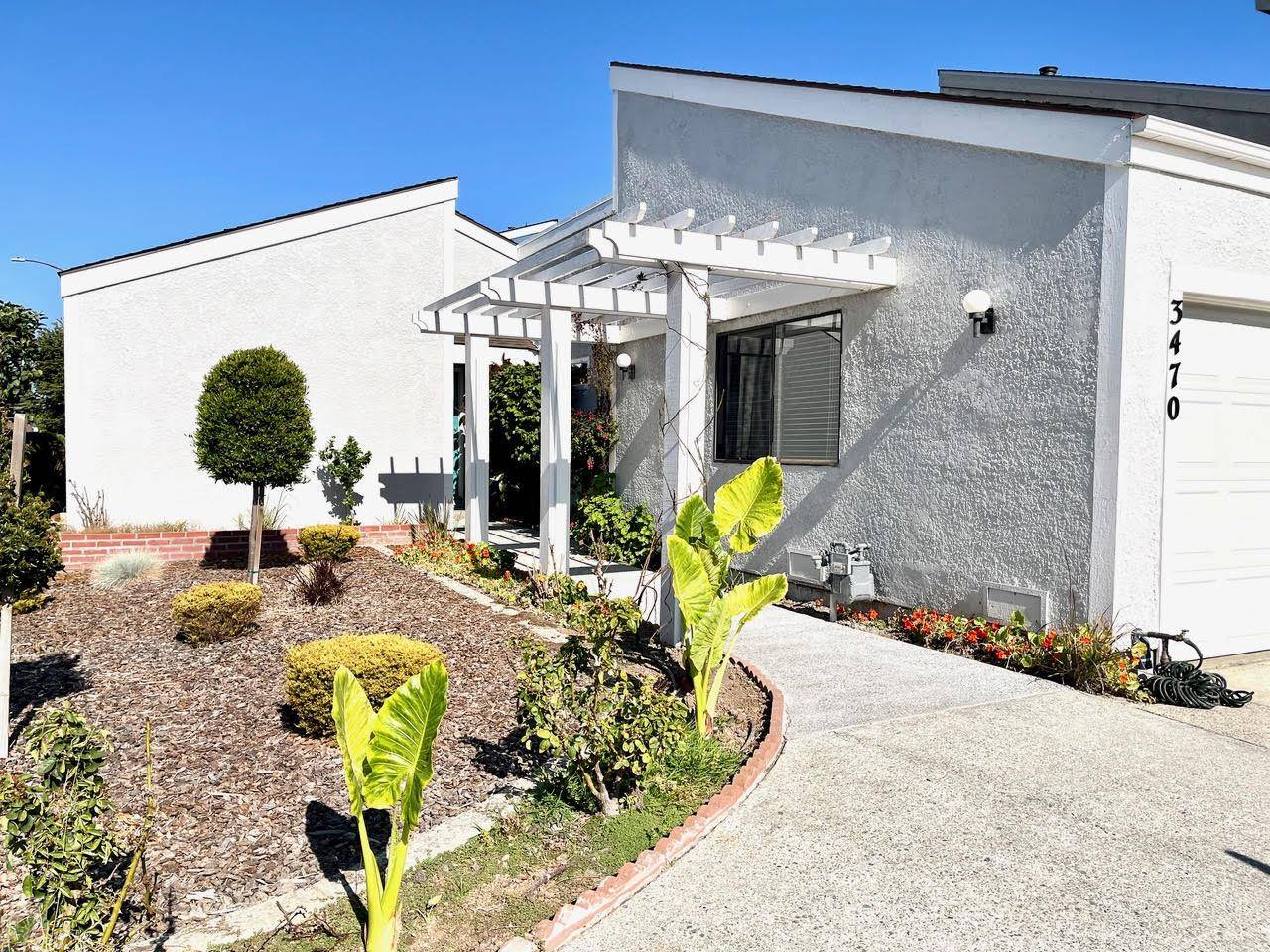 San Jose, CA 95124,3470 Lapridge LN