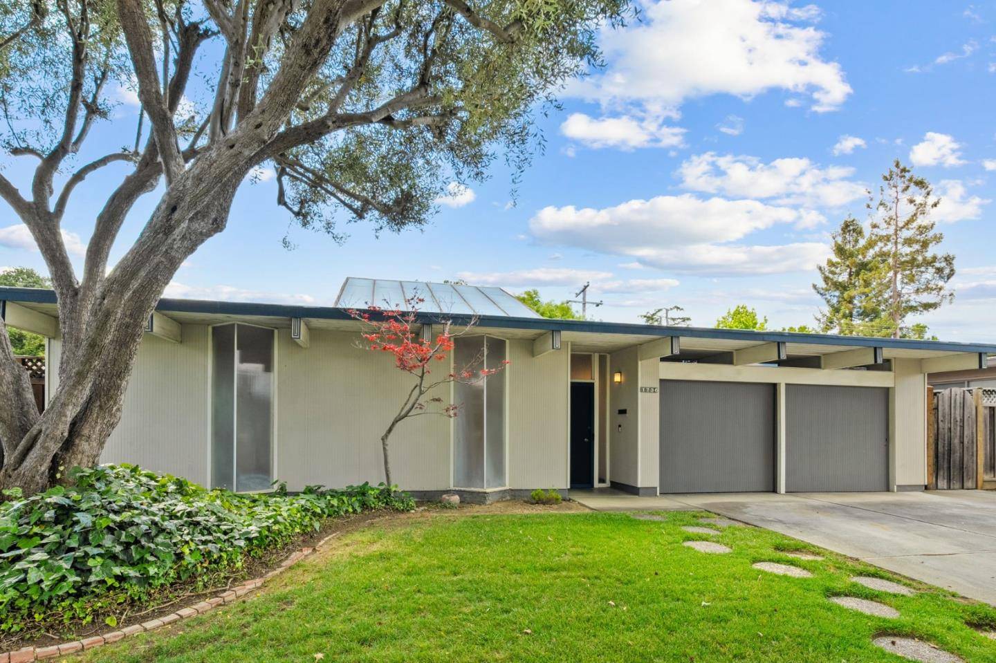 San Jose, CA 95124,1736 Frobisher WAY