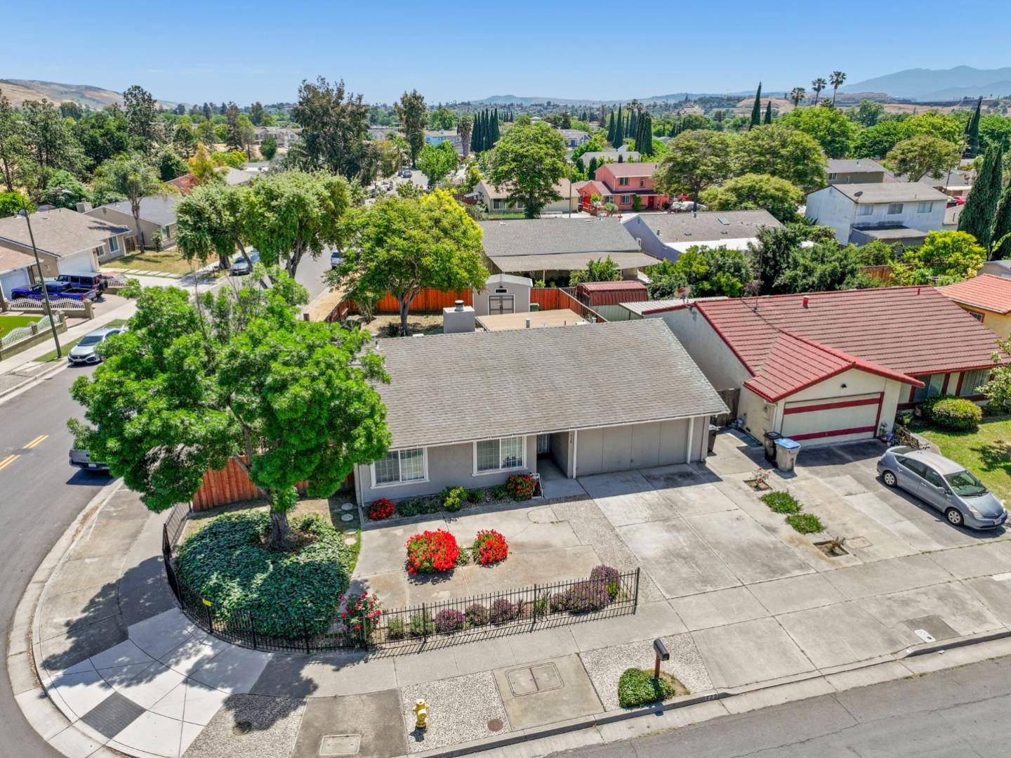 San Jose, CA 95111,720 Singleton RD