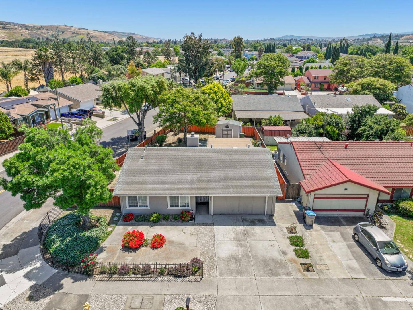 San Jose, CA 95111,720 Singleton RD