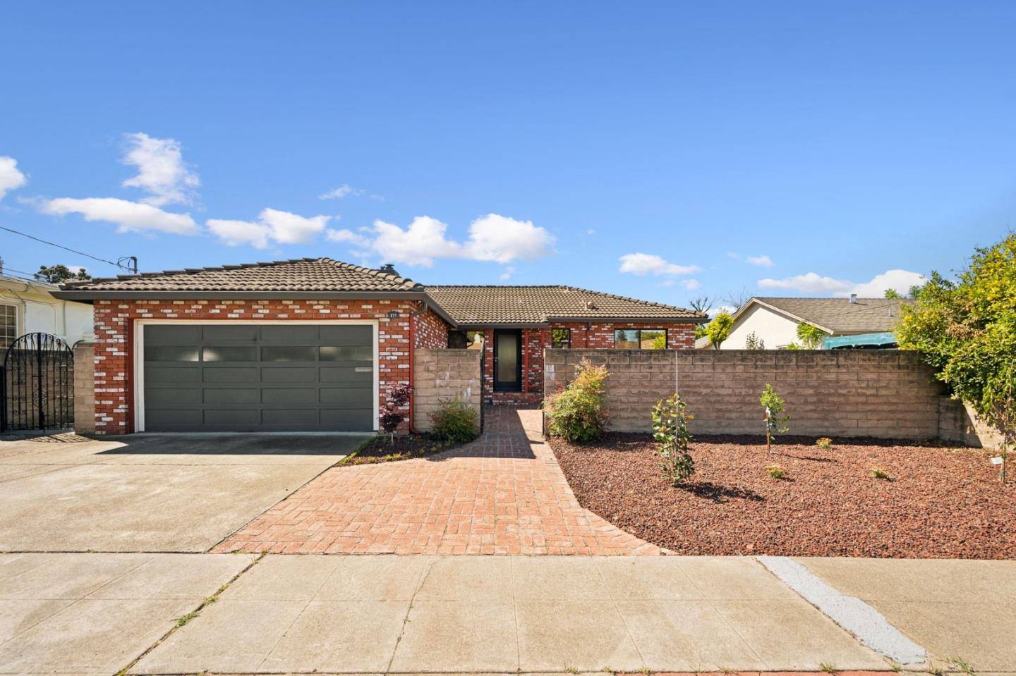 Hayward, CA 94544,271 Goodrich ST