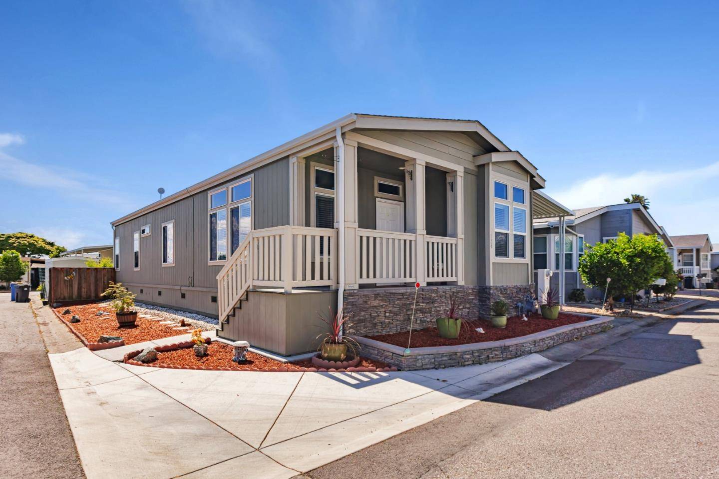 Milpitas, CA 95035,120 Dixon Landing RD 124
