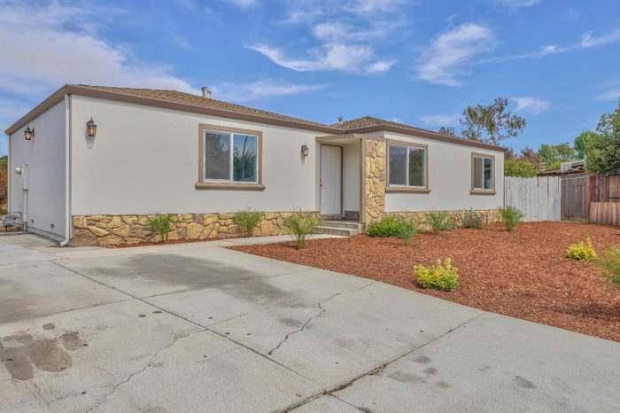 Gonzales, CA 93926,628 DelMonte CIR