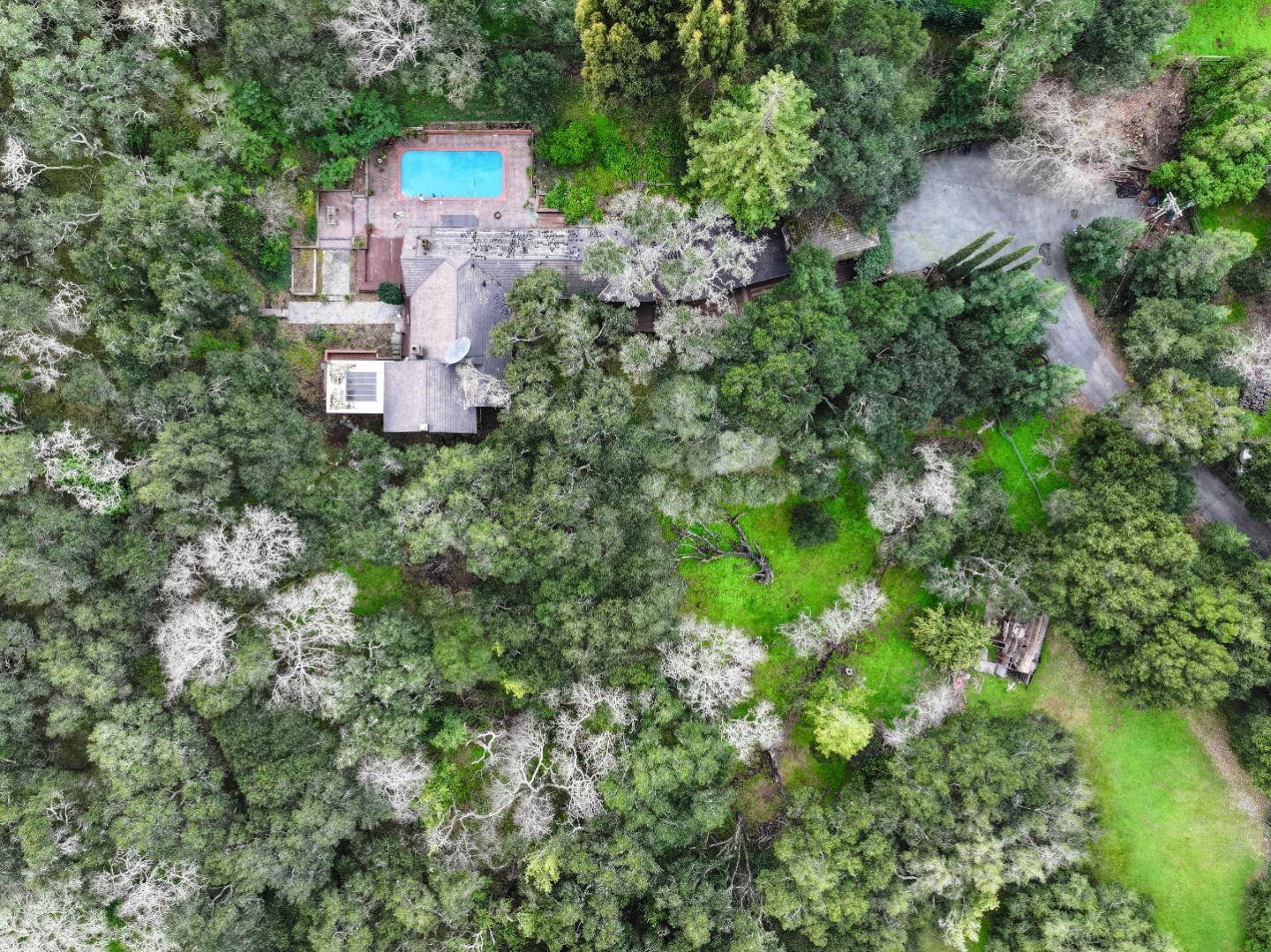 Woodside, CA 94062,380 La Questa WAY