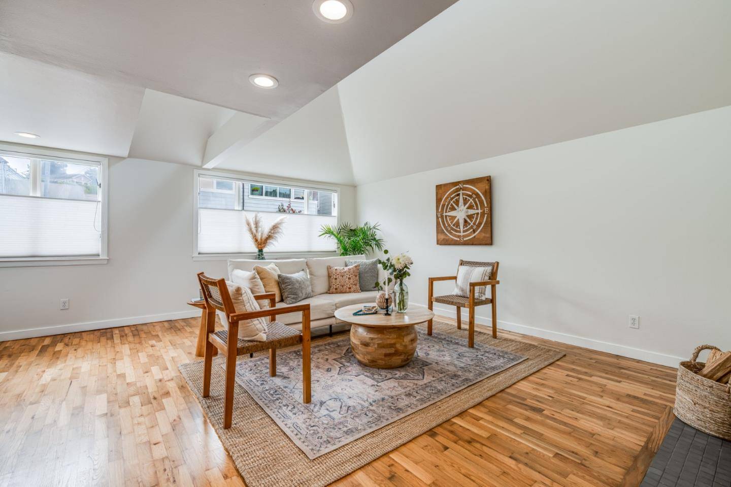 Capitola, CA 95010,219 San Jose AVE