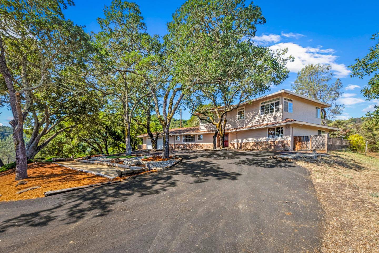 Morgan Hill, CA 95037,15805 Uvas RD D