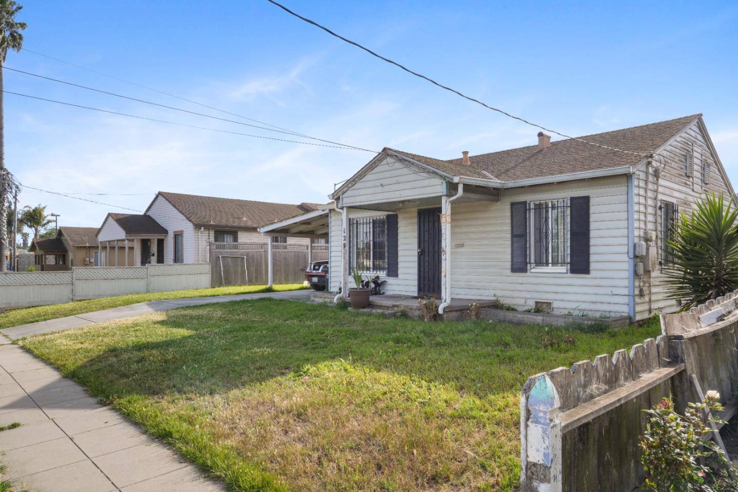 Salinas, CA 93905,129 N Filice ST