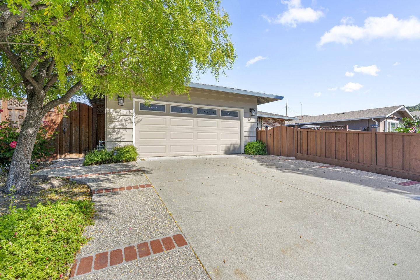 San Jose, CA 95123,6110 Larios WAY