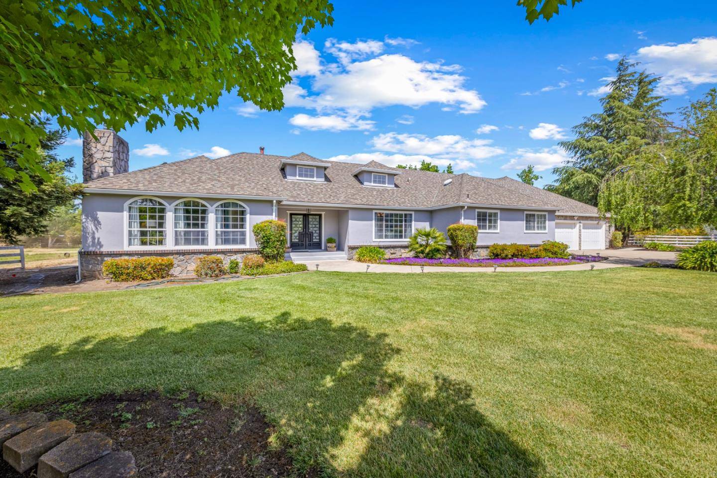 San Martin, CA 95046,14830 Bartlett CT