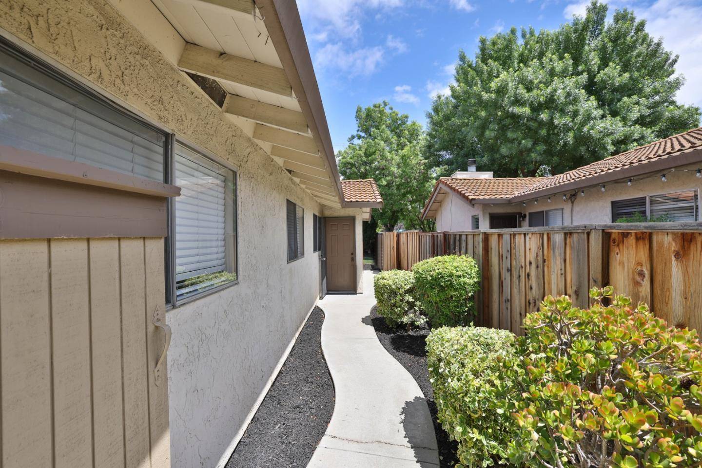 San Jose, CA 95118,4648 Cherry AVE