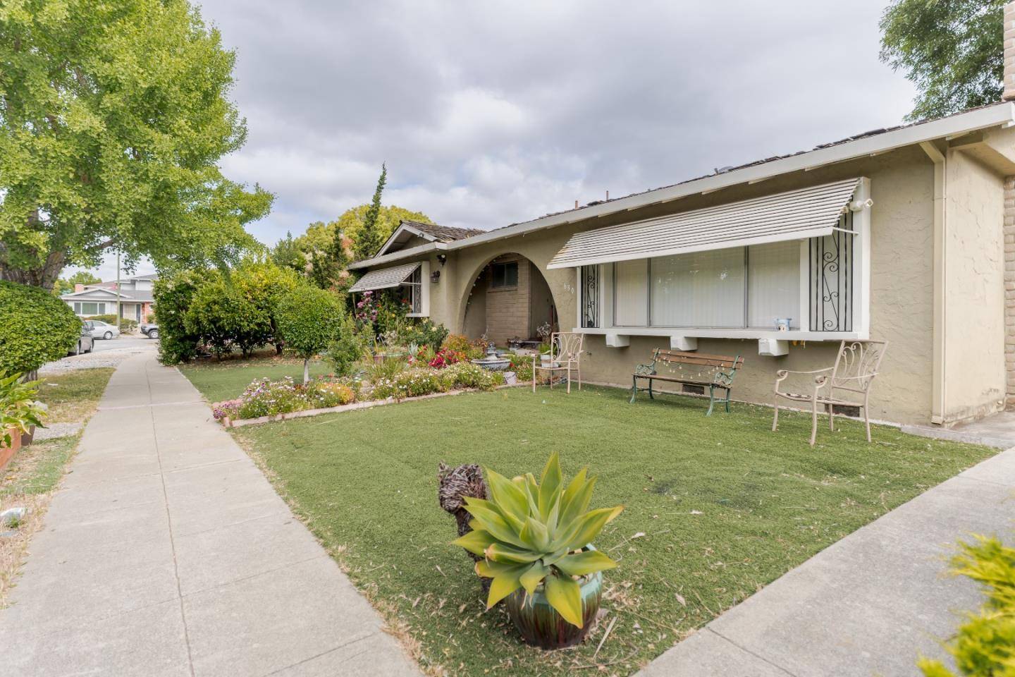 San Jose, CA 95129,630 Bolton CT